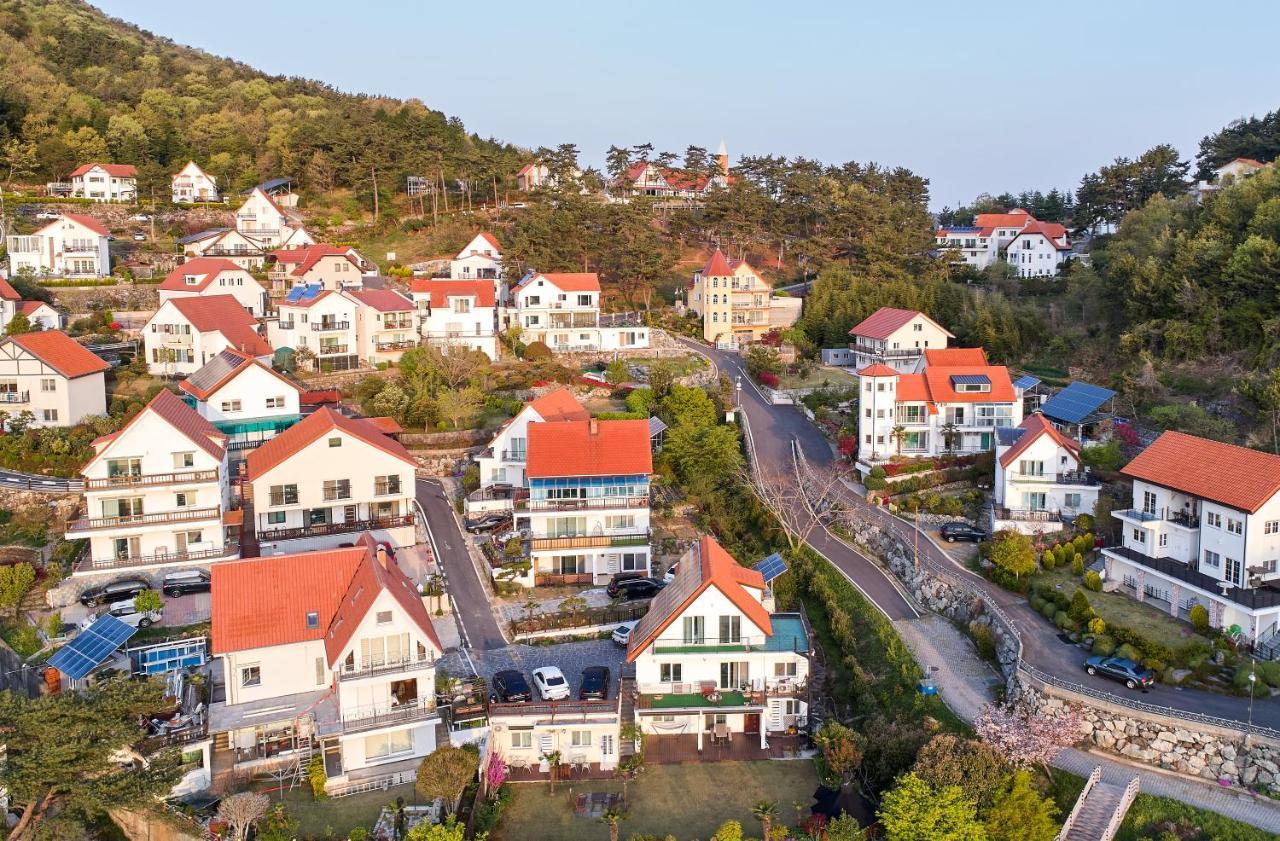 Herkules Namhae German Village Exterior foto